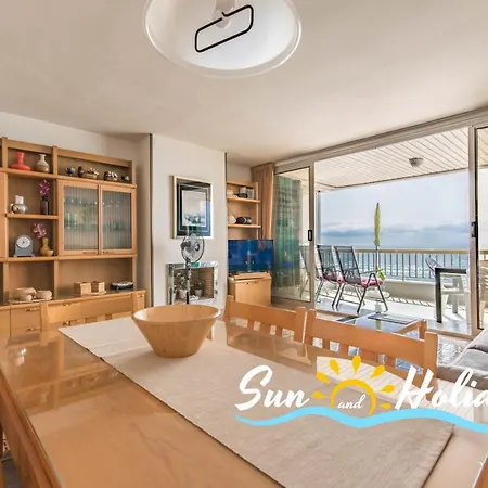 R104 Apartment Calafell