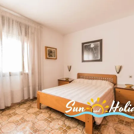 Apartment R104